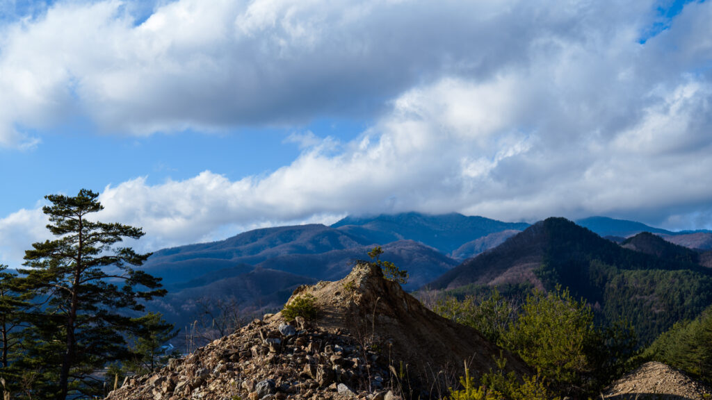 御座入鉱山